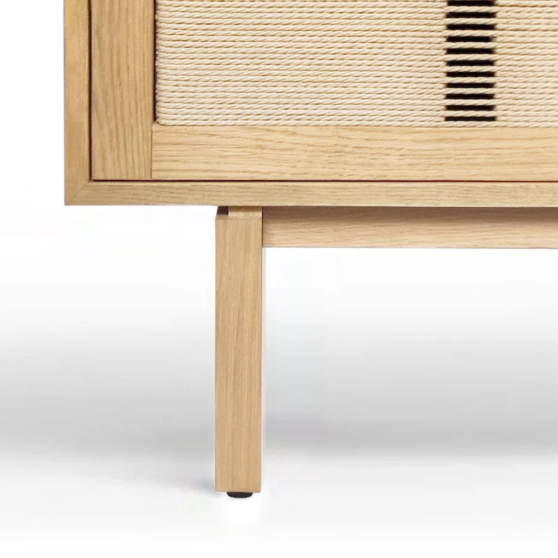 Houten TV-meubel met deuren en kabelbeheer