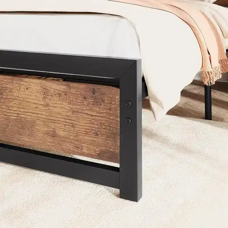 Metalen platformbedframe met hoofd- en voetbord